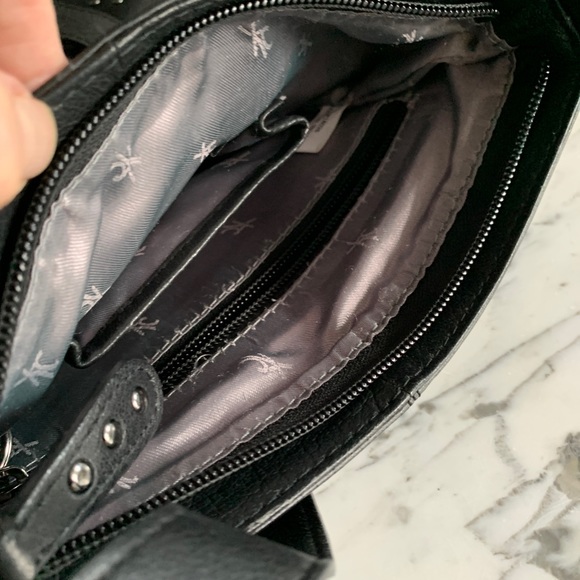 Kenneth Cole Black Bag - Picture 7 of 13